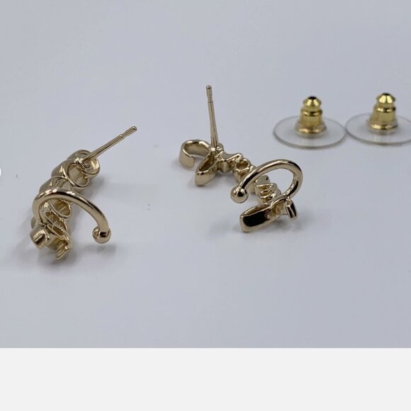 Authentic CHANEL Coco Chanel logo earrings with gold hardware Brand New - Picture 4 of 10